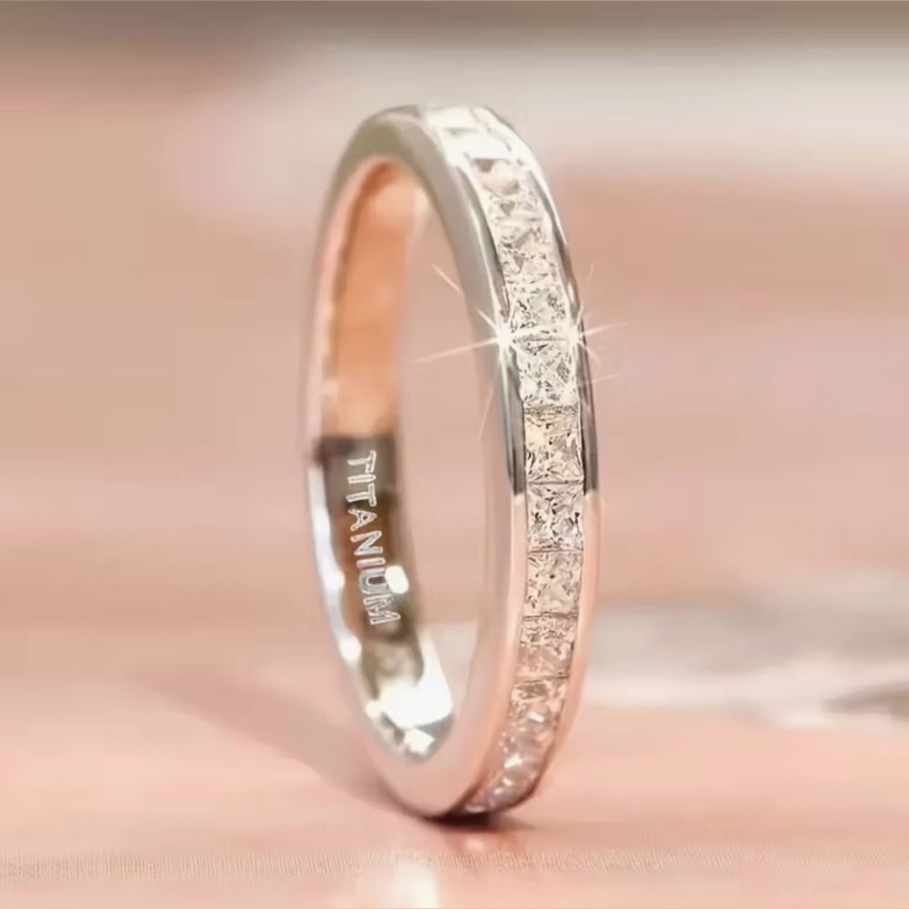 🩶 NEW Titanium Silver and CZ Sparkling Ring 🩶